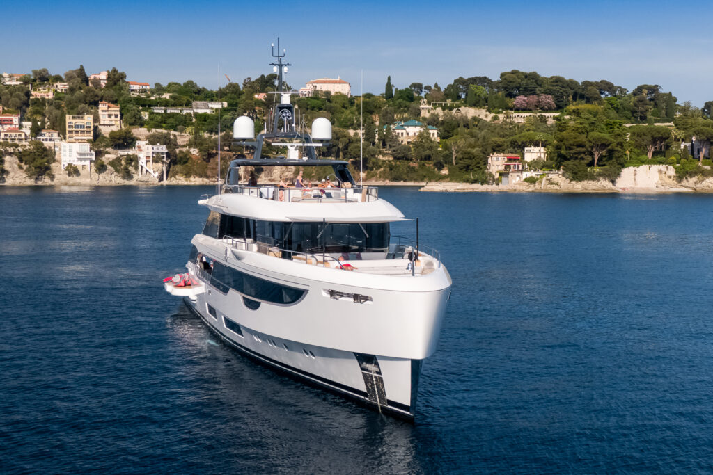 oasis 40m yacht price